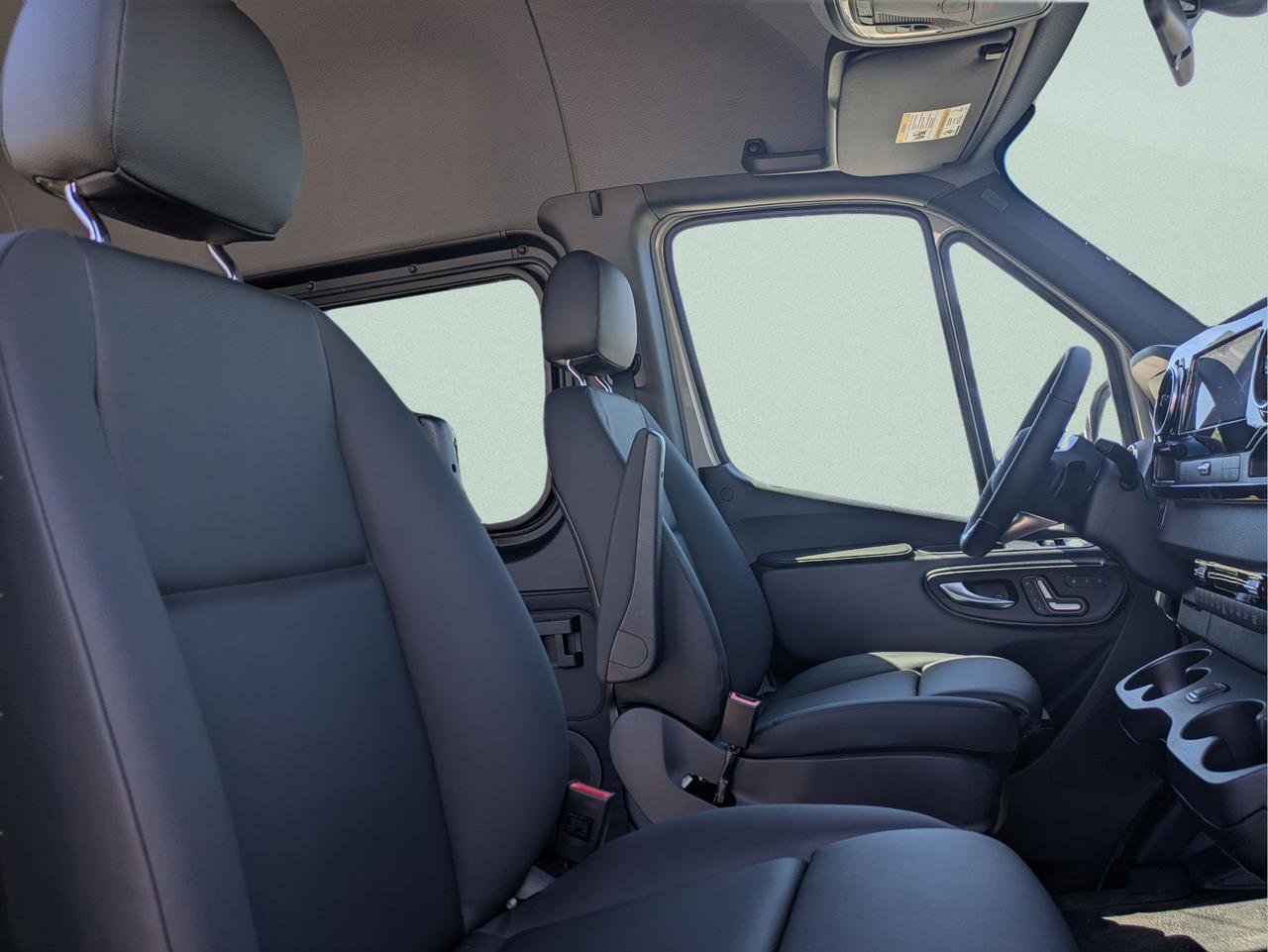 New 2025 Mercedes-Benz Sprinter 2500 image 7