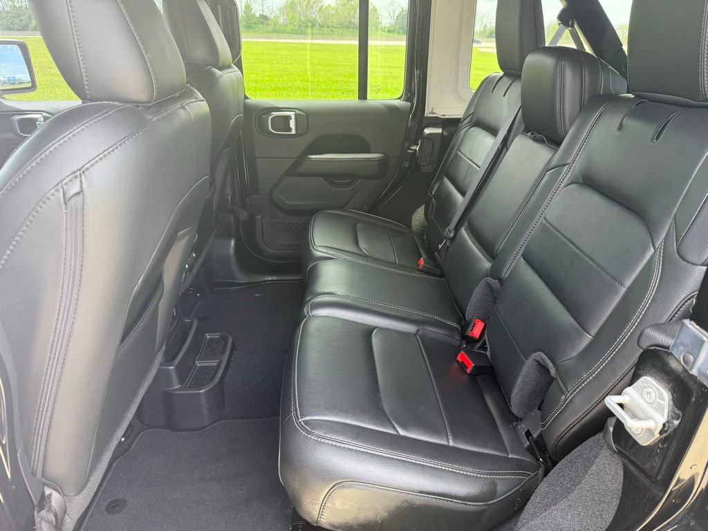 Used 2022 Jeep Wrangler Unlimited Sahara w/ LED Lighting Group image 13