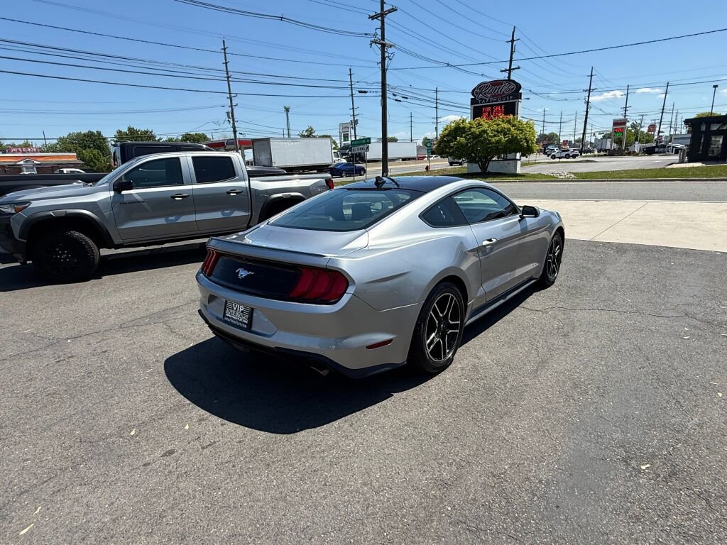 Used 2020 Ford Mustang Premium RWD image 7