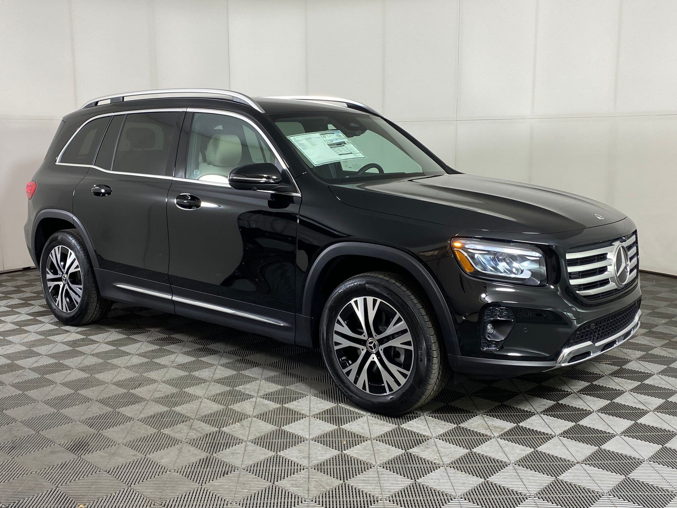 Certified 2026 Mercedes-Benz GLB 250 4MATIC image 7