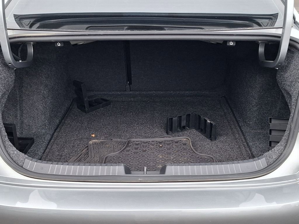 Used 2022 Volkswagen Jetta SE image 25