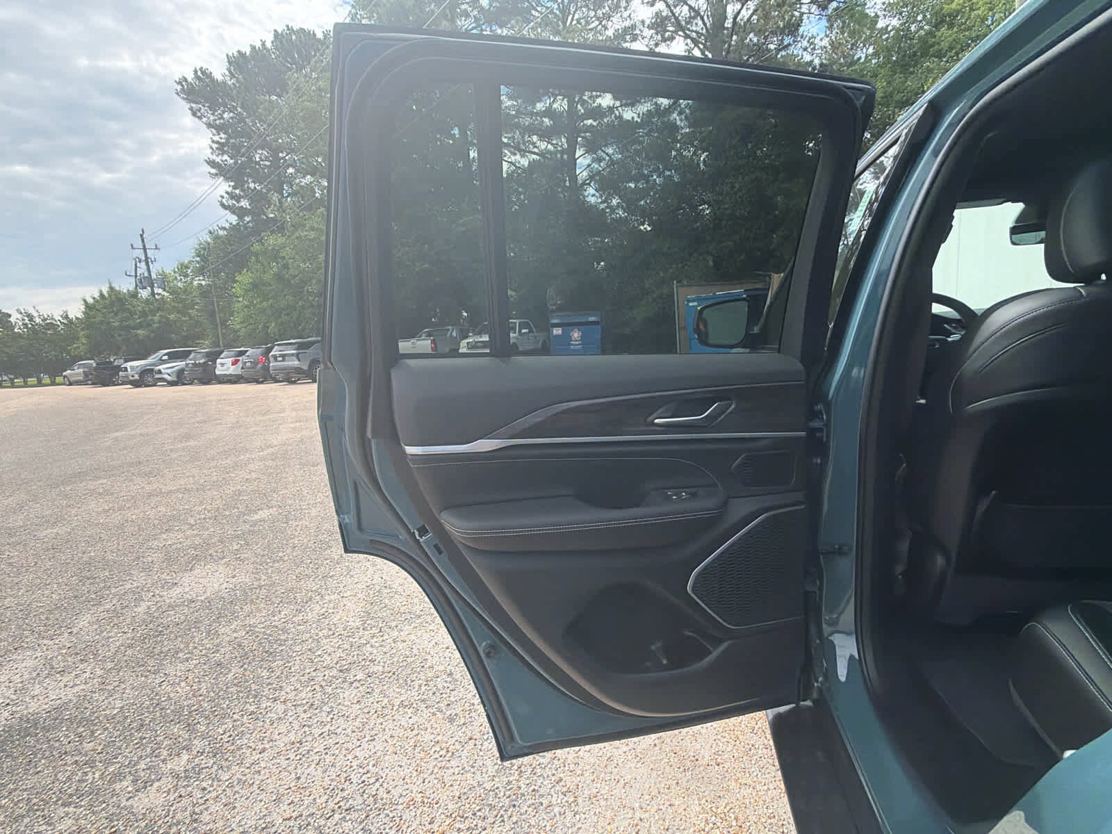 New 2026 Jeep Grand Cherokee Limited AWD/4WD image 33