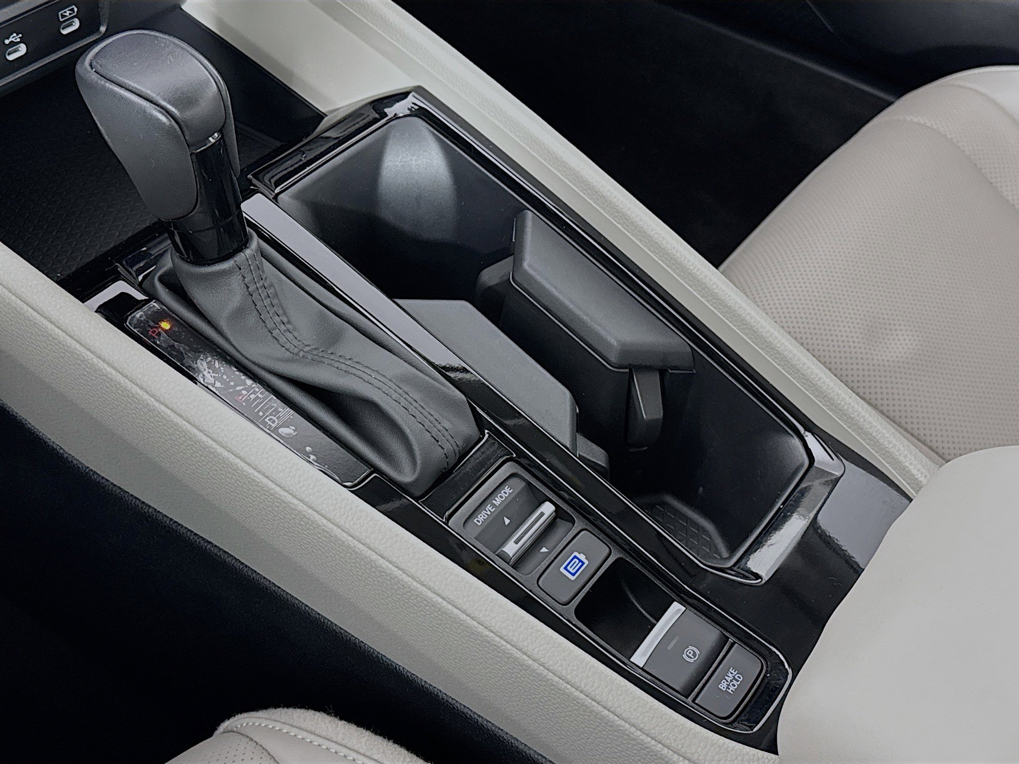 Certified 2024 Honda Accord EX-L image 16