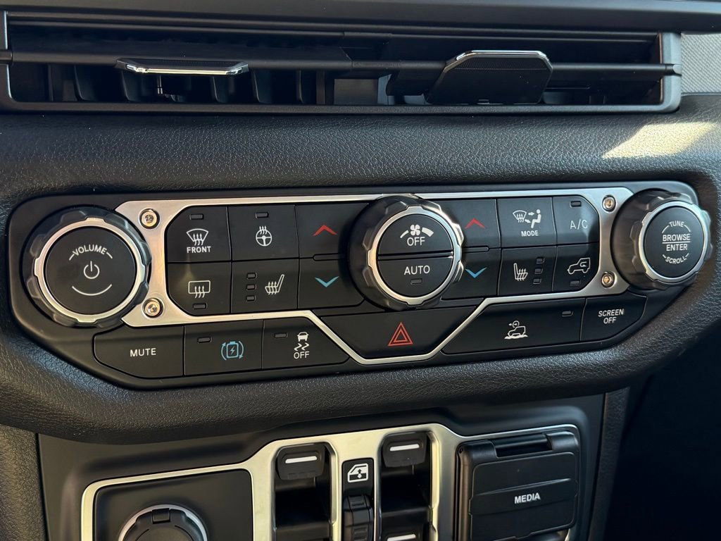 Certified 2025 Jeep Wrangler Unlimited Sport S 4xe image 26