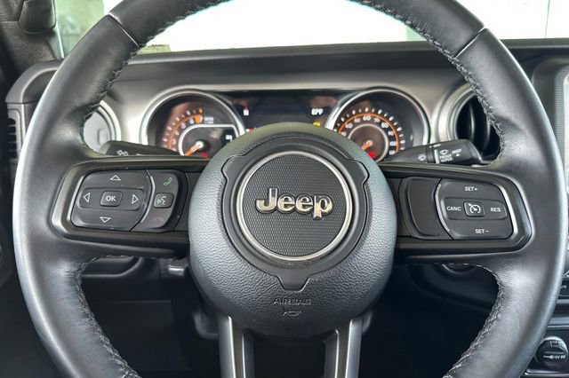 Certified 2022 Jeep Gladiator Sport AWD/4WD image 22