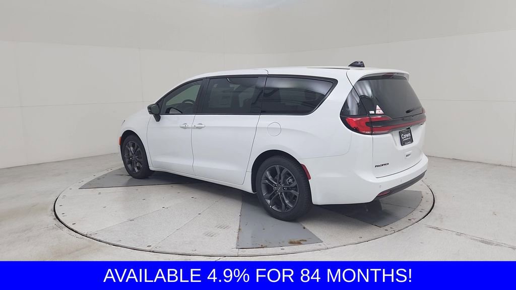 New 2026 Chrysler Pacifica Select image 10