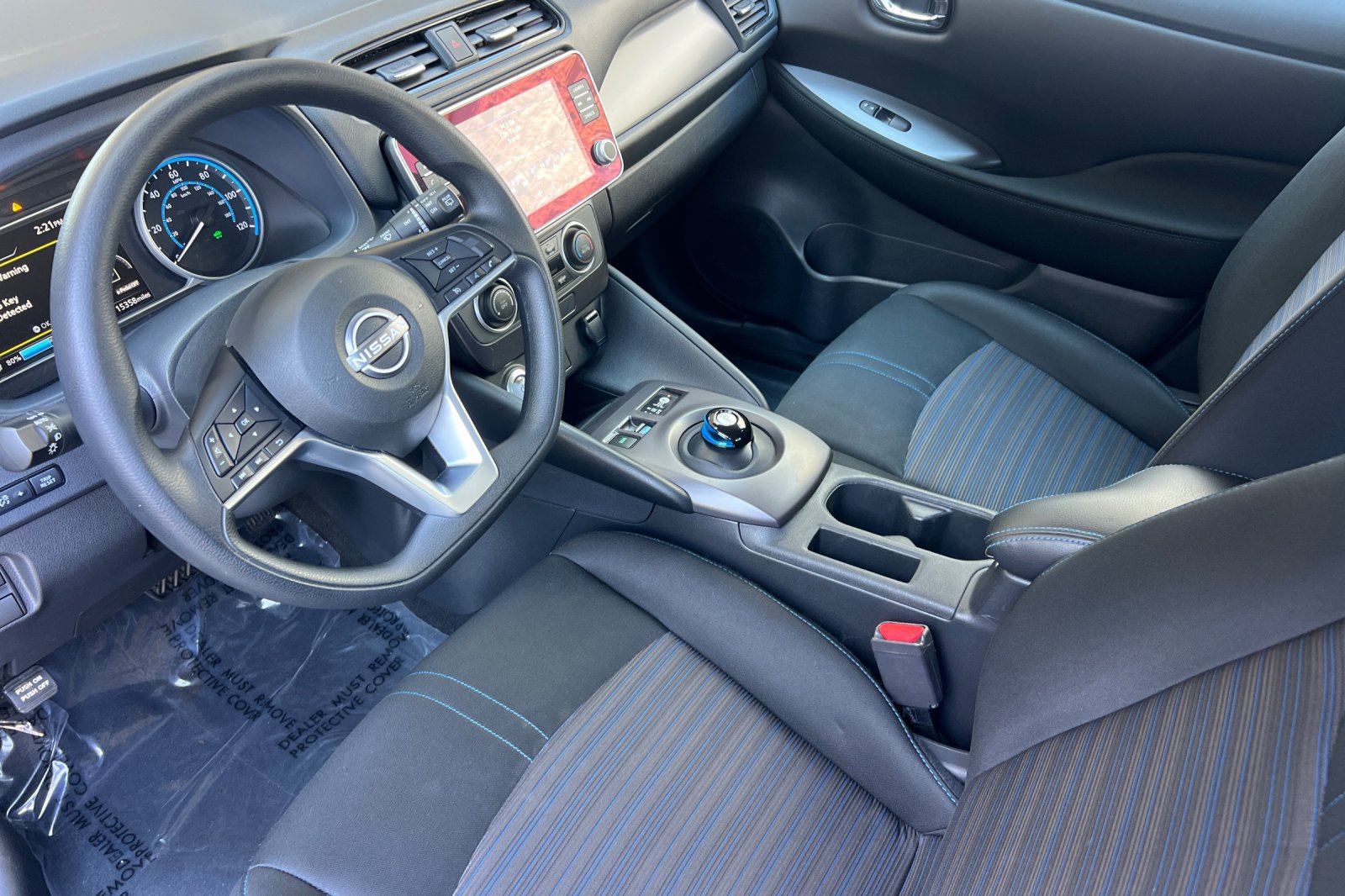 Certified 2025 Nissan Leaf S FWD image 10