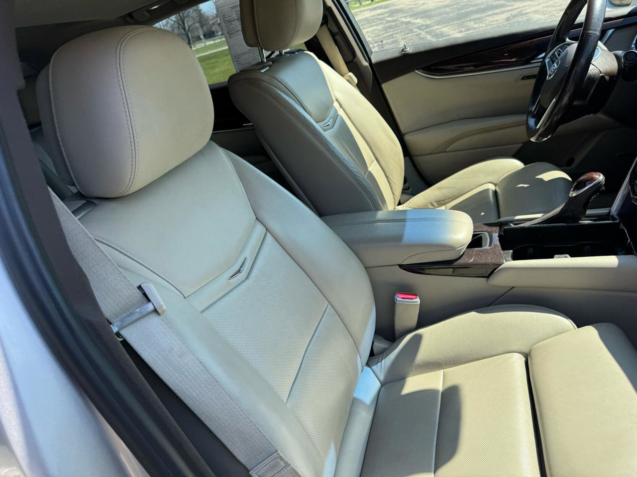 Used 2014 Cadillac XTS Premium image 33