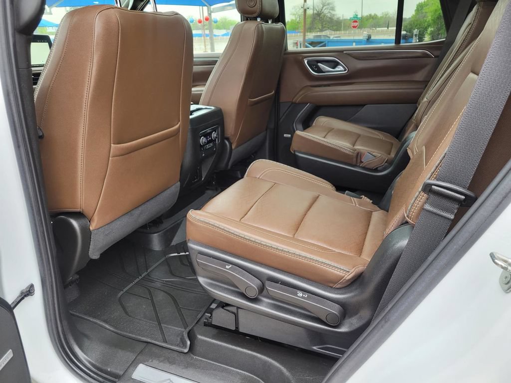 Certified 2023 Chevrolet Tahoe High Country RWD image 3