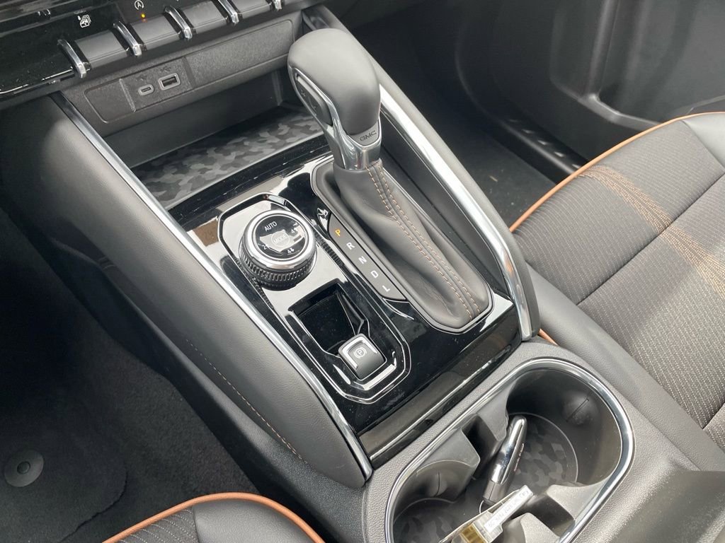 New 2026 GMC Canyon AT4 w/ Nightfall Edition image 19