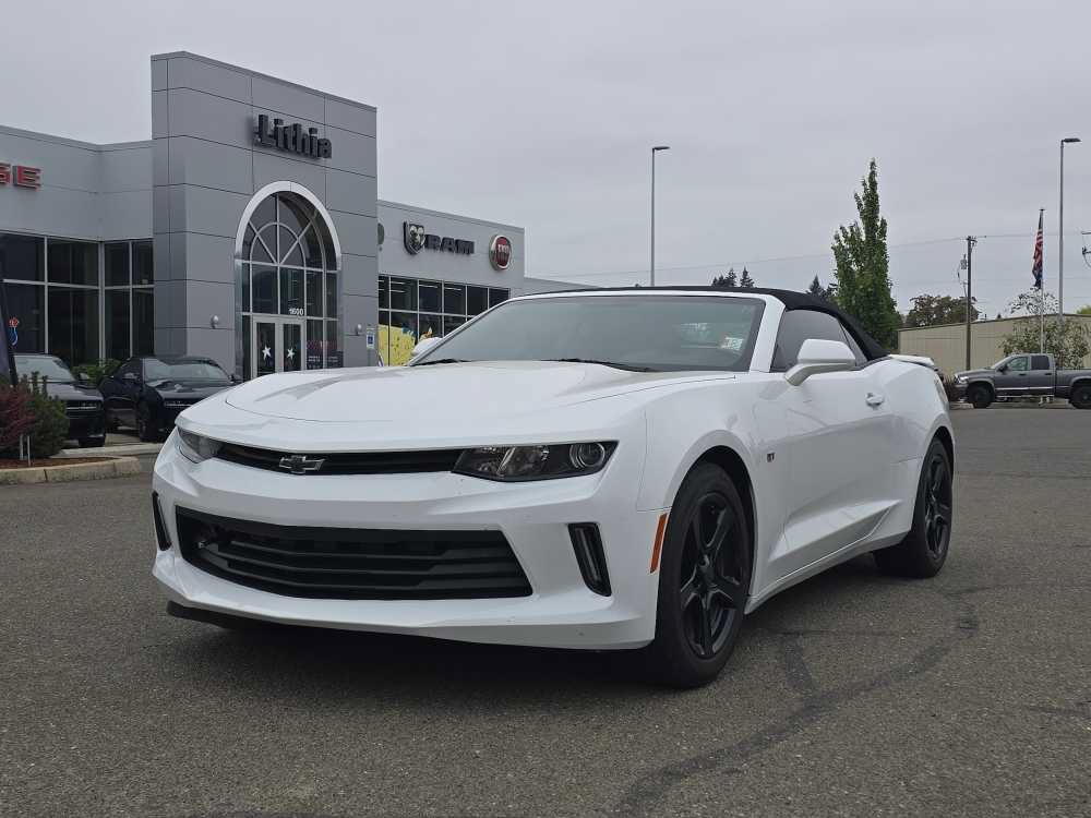 Used 2016 Chevrolet Camaro LT RWD image 8