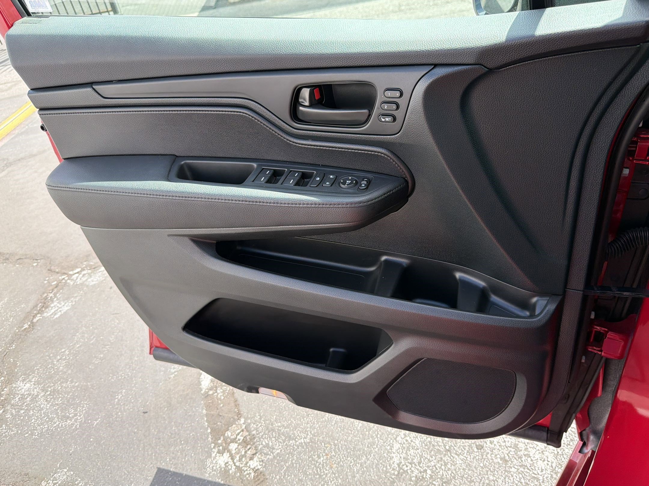 Used 2023 Honda Odyssey Sport image 11