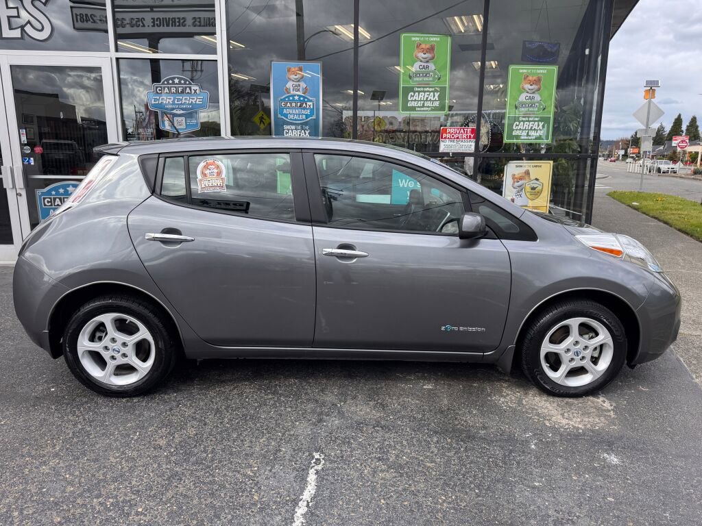 Used 2015 Nissan Leaf S w/ Charge Package image 5