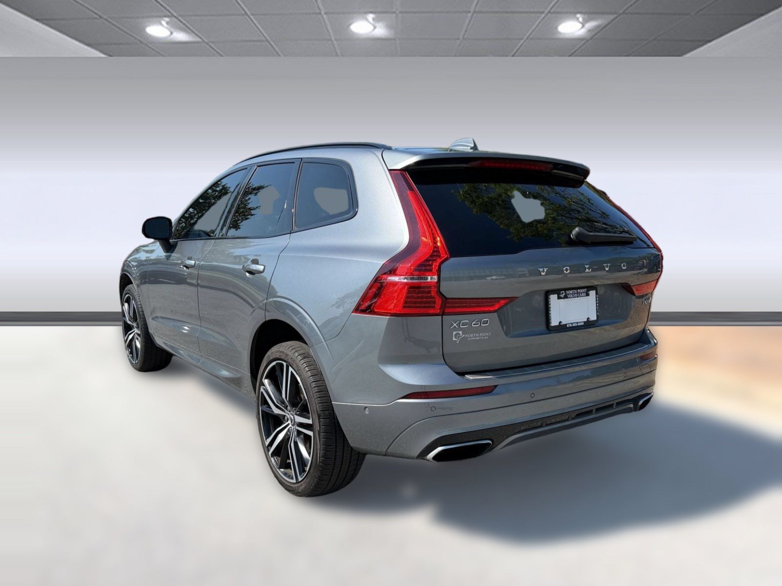 Used 2021 Volvo XC60 T6 R-Design w/ Advanced Package AWD/4WD image 3