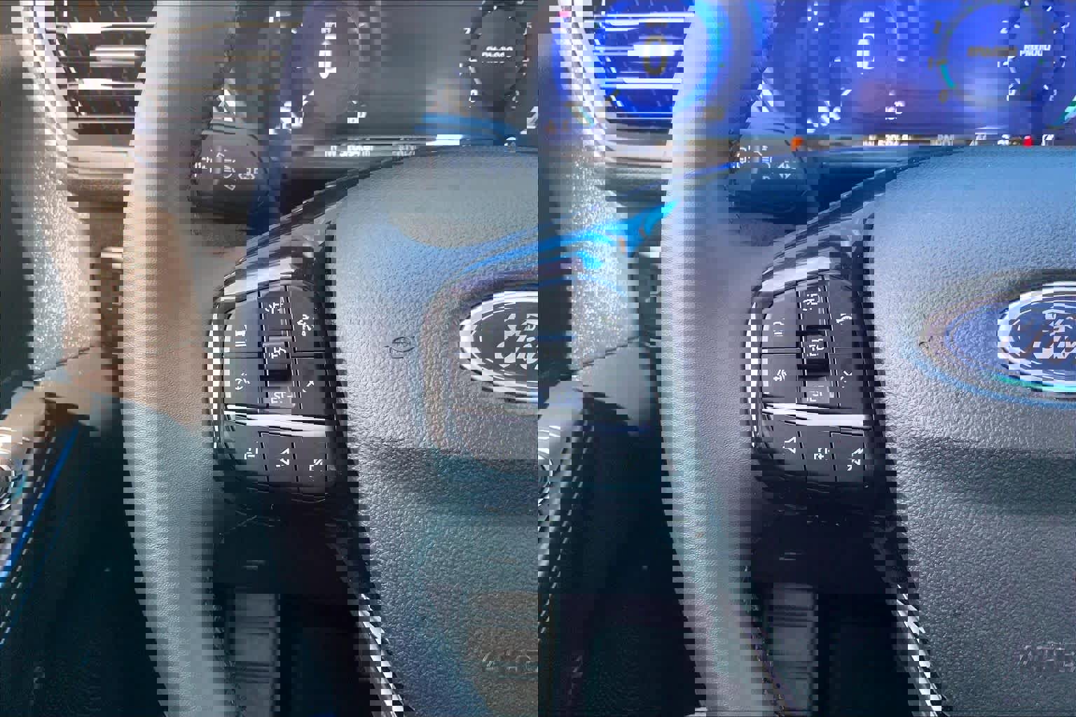 Used 2022 Ford Escape SEL w/ Technology Package image 23