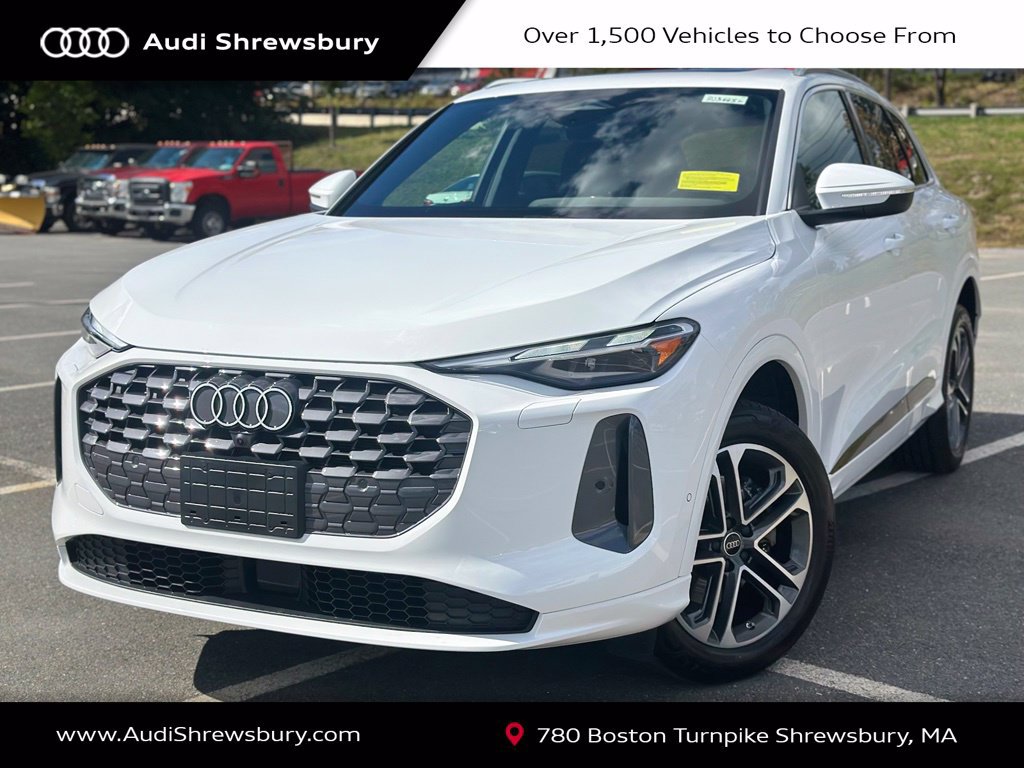 Used 2025 Audi Q5 Premium w/ Convenience Package