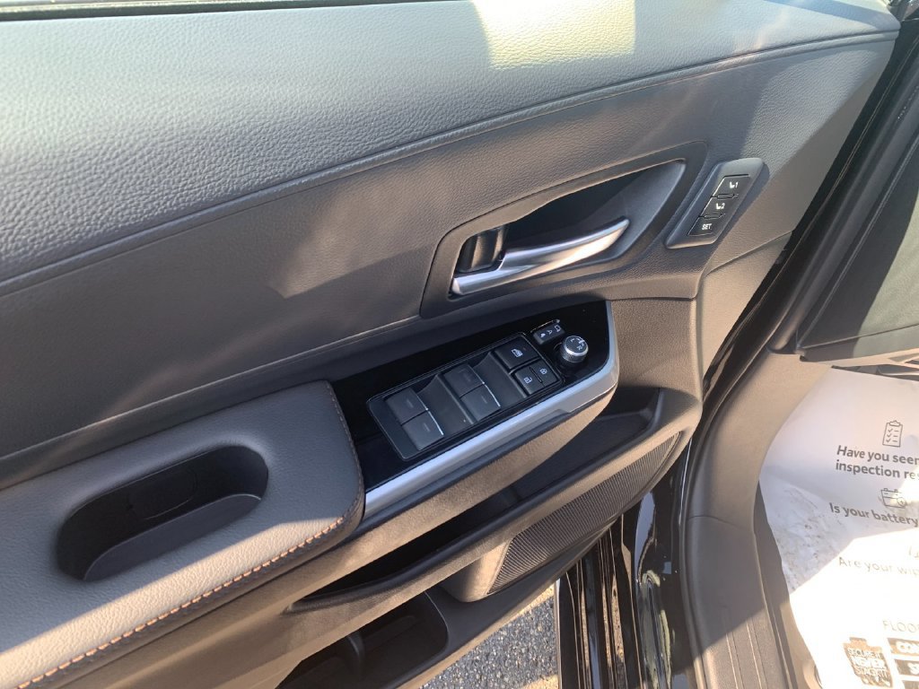 New 2026 Toyota Sienna Limited FWD image 12