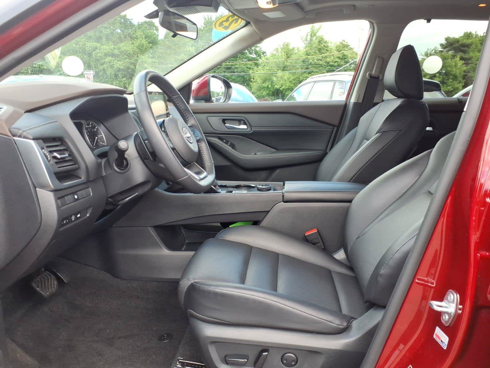Certified 2023 Nissan Rogue SV w/ SV Premium B Package AWD/4WD image 11