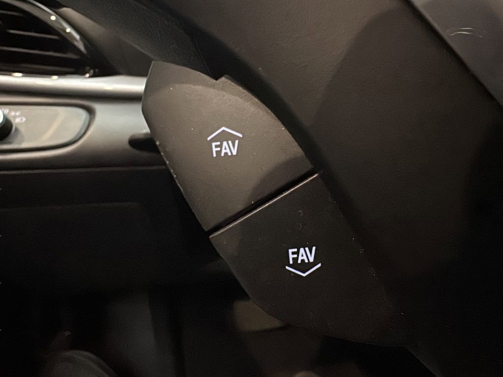 Used 2016 Chevrolet Volt LT image 21