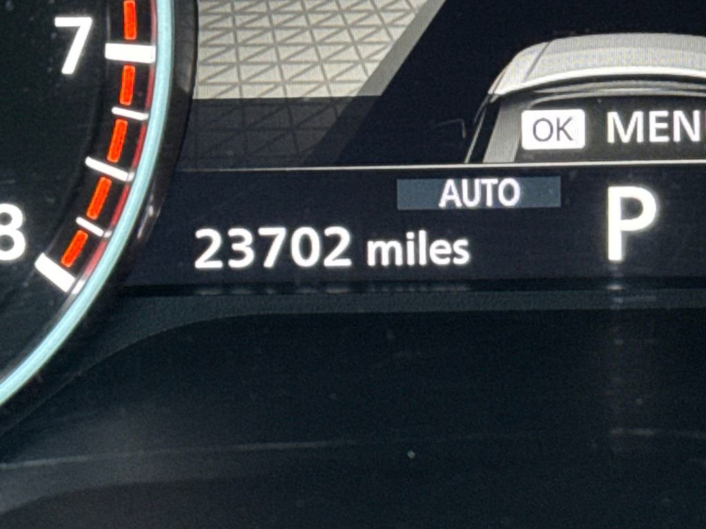 Used 2025 Nissan Pathfinder SV image 25