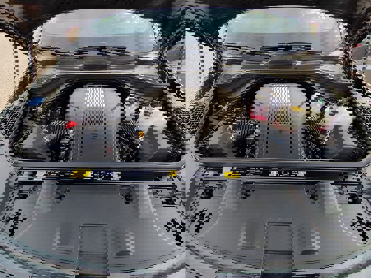 New 2026 Land Rover Range Rover SE image 14