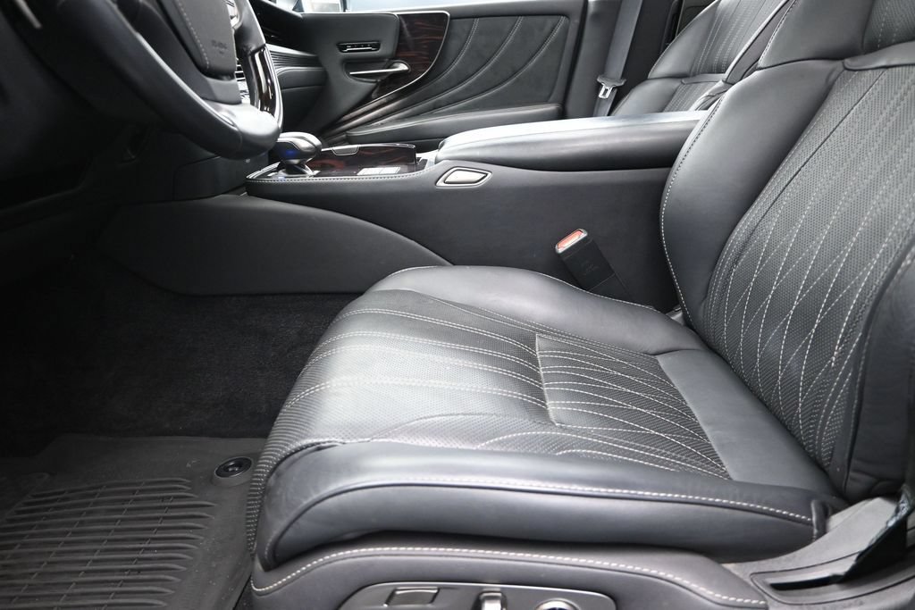 Certified 2024 Lexus LS 500 w/ Interior Upgrade Package RWD image 13