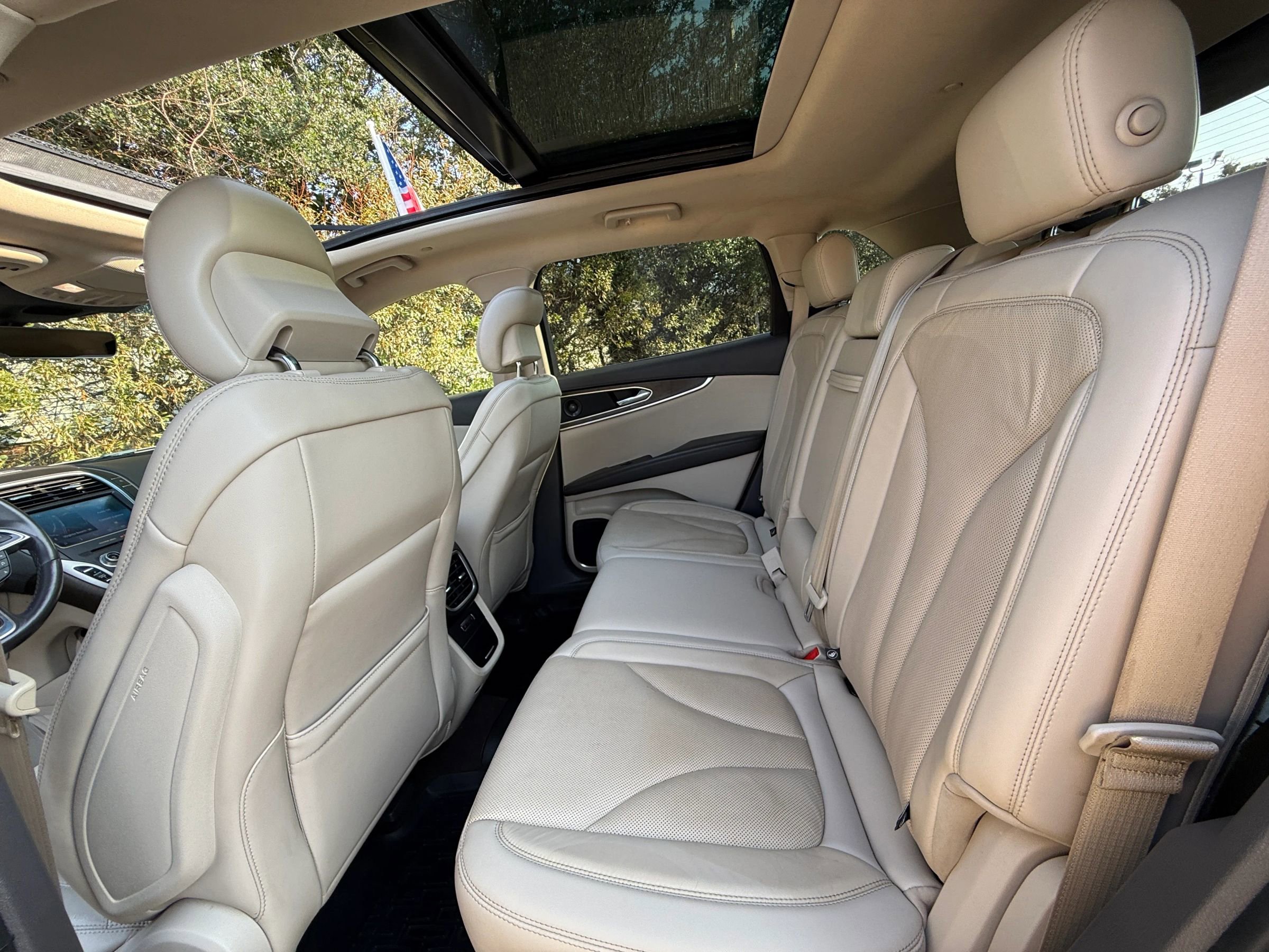 Used 2019 Lincoln Nautilus Reserve image 5