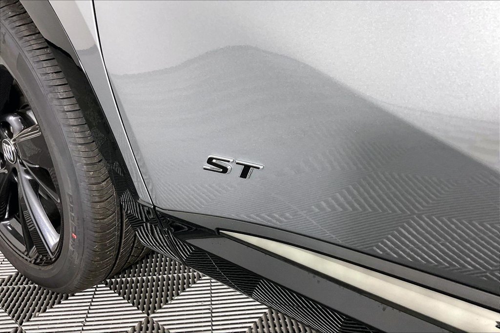 New 2026 Buick Envision Sport Touring AWD/4WD image 10