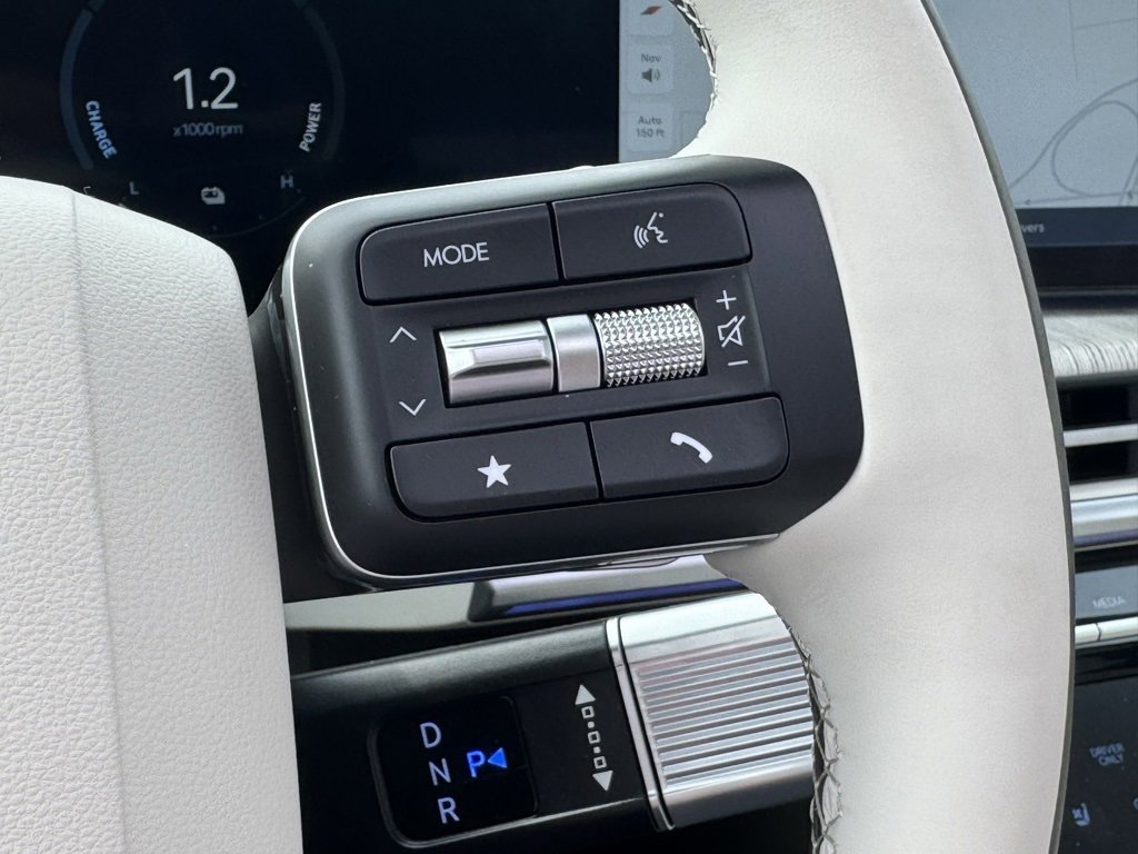 Used 2025 Hyundai Santa Fe Calligraphy image 23