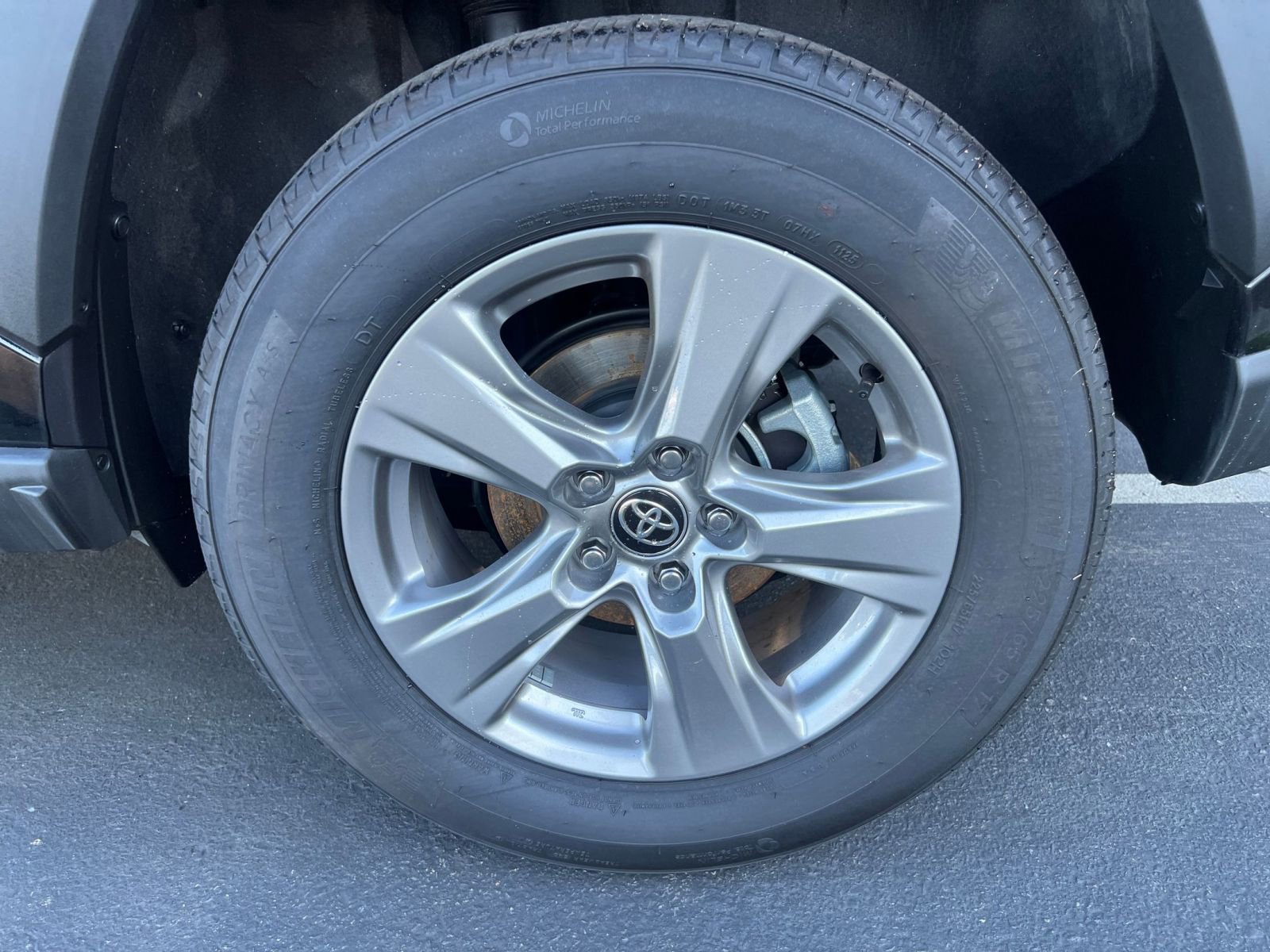 Used 2025 Toyota RAV4 LE image 30