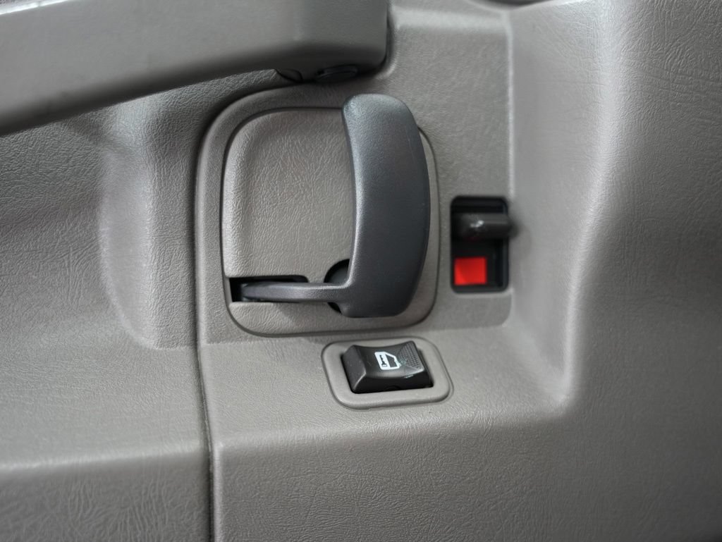 Used 2020 Chevrolet Express 3500 w/ Power Convenience Package RWD image 33