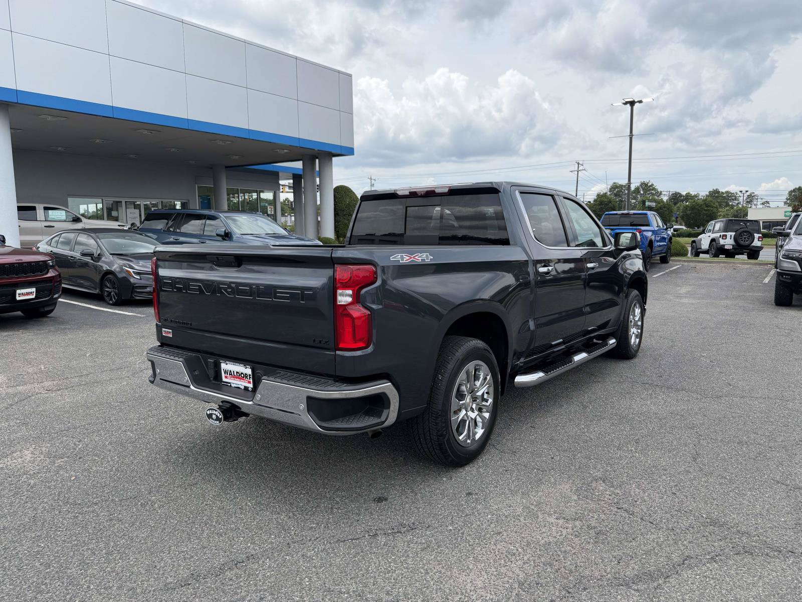 Used 2021 Chevrolet Silverado 1500 LTZ w/ LTZ Premium Package AWD/4WD video 2