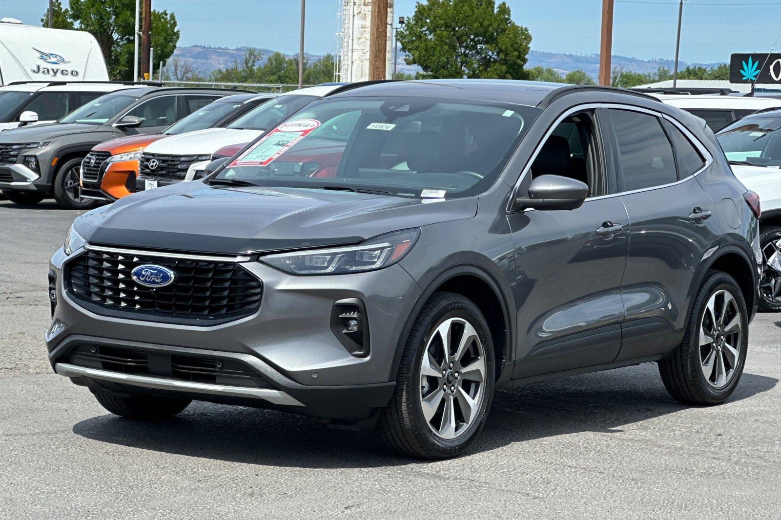 Used 2024 Ford Escape Platinum AWD/4WD image 8