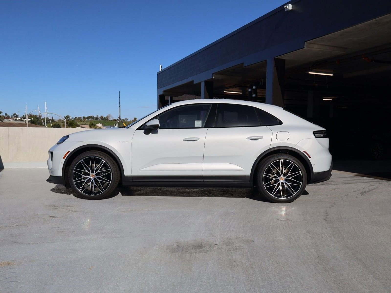 New 2026 Porsche Macan Electric video 2