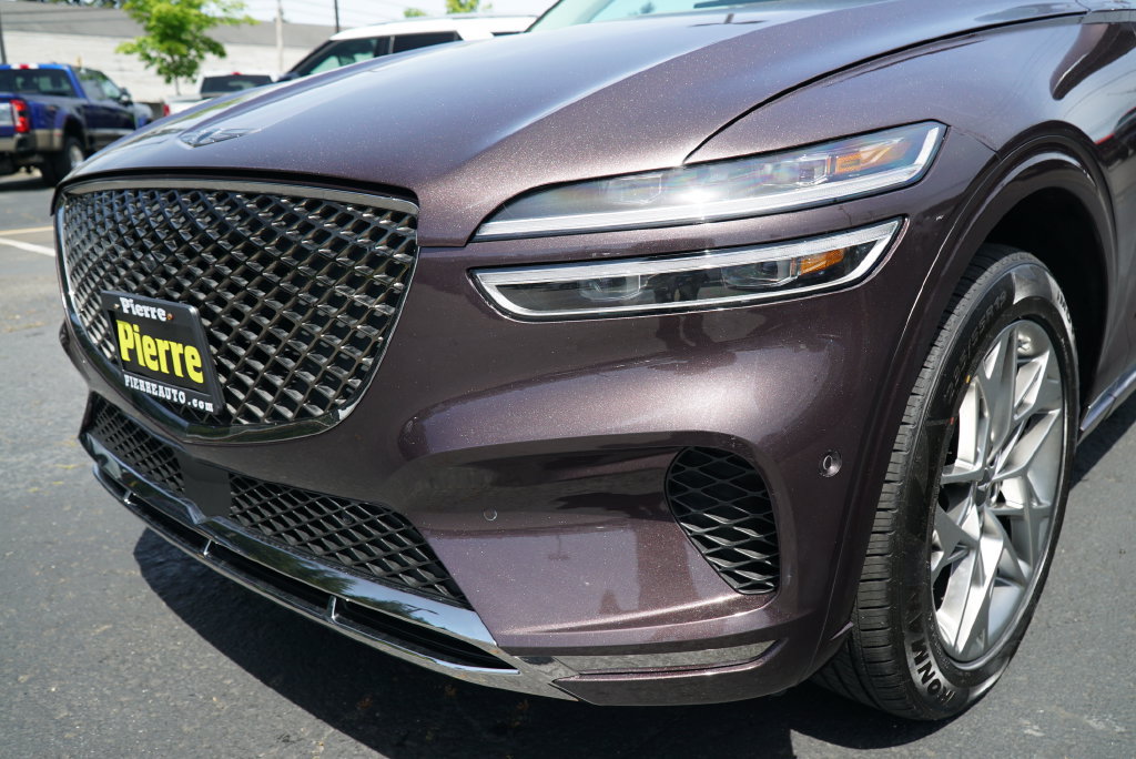 Used 2022 Genesis GV70 2.5T w/ Advanced Package AWD/4WD image 29