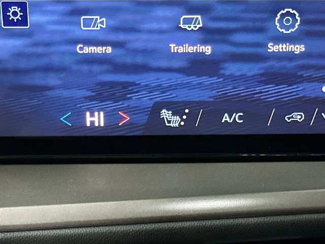 New 2026 Chevrolet Traverse LT w/ LPO, Floor Liner Package image 22