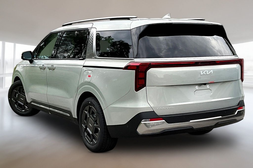 New 2027 Kia Carnival SX FWD image 3