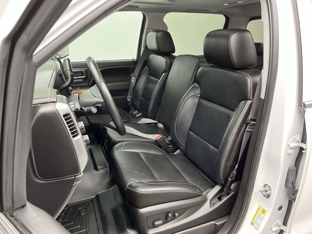 Used 2015 Chevrolet Silverado 1500 LTZ AWD/4WD image 10