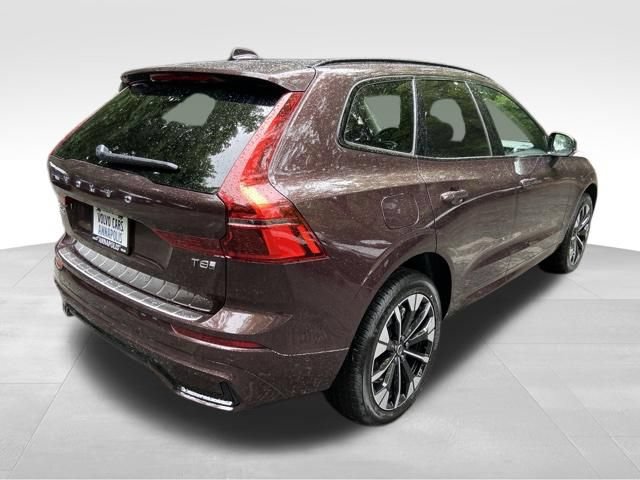 New 2026 Volvo XC60 T8 Plus w/ Protection Package Premier AWD/4WD image 7