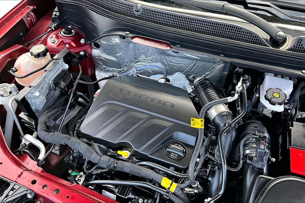 Used 2025 Chevrolet Trax RS w/ Sunroof Package image 32