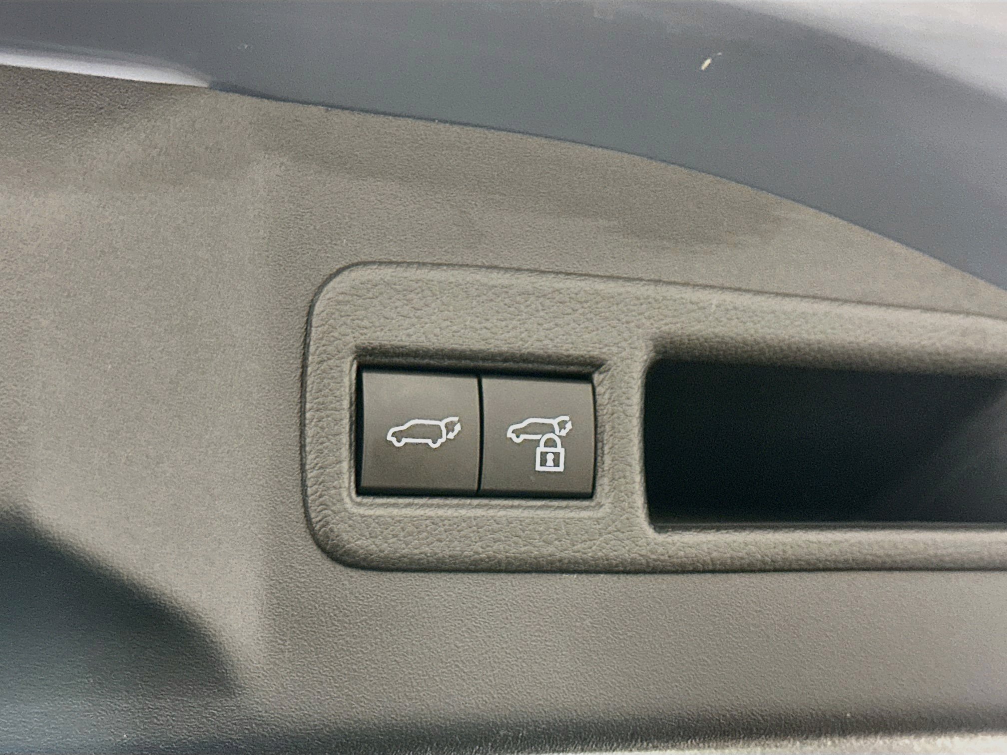 Used 2023 Subaru Solterra AWD image 31