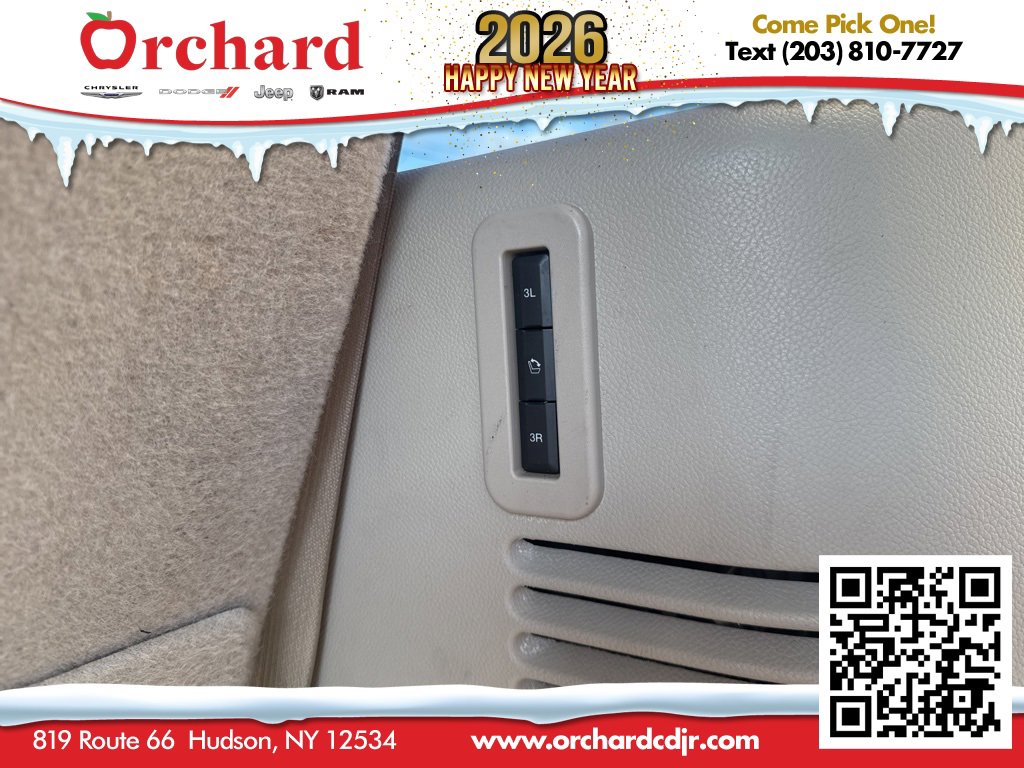 Used 2017 Lincoln Navigator Select image 14