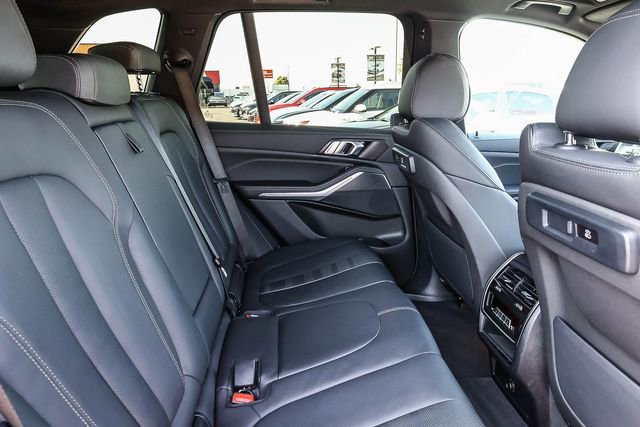 Used 2022 BMW X5 sDrive40i w/ M Sport Package RWD image 19