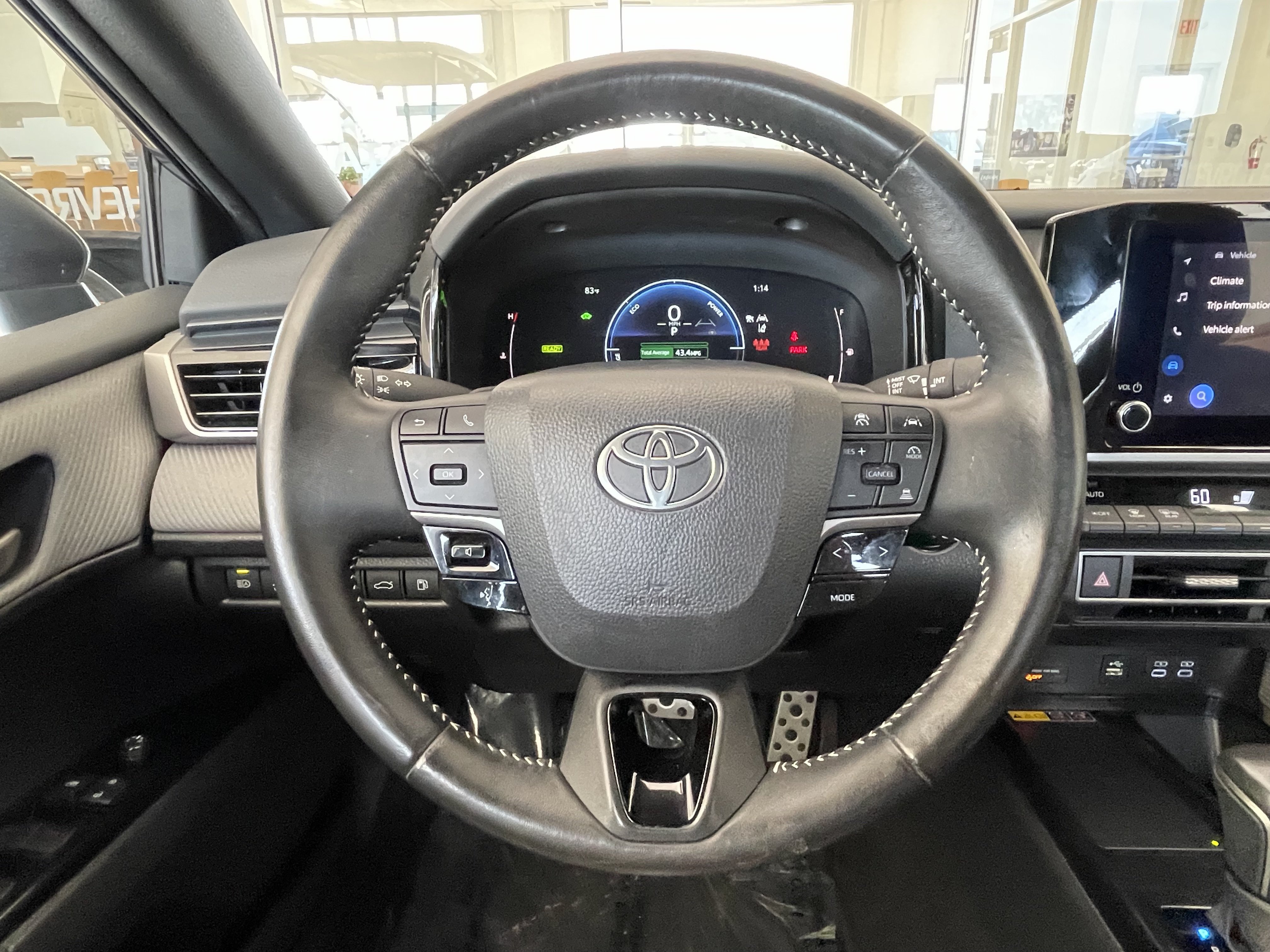 Used 2025 Toyota Camry SE FWD image 24