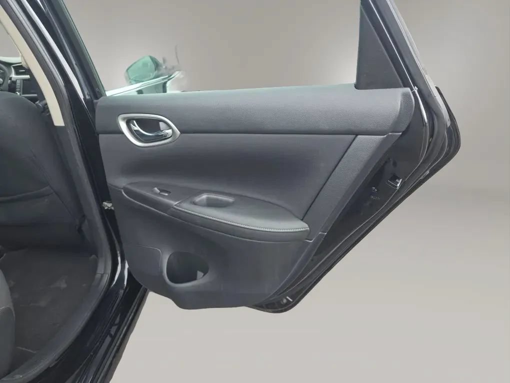 Used 2019 Nissan Sentra SV w/ Special Edition Package FWD image 45