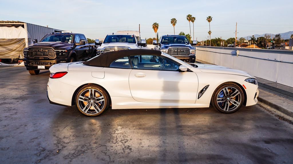 Used 2025 BMW 840i Convertible w/ Driving Assistance Package image 13