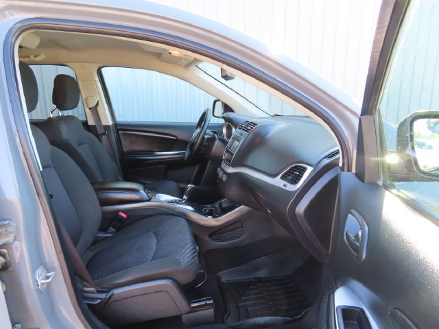 Used 2019 Dodge Journey SE FWD image 21