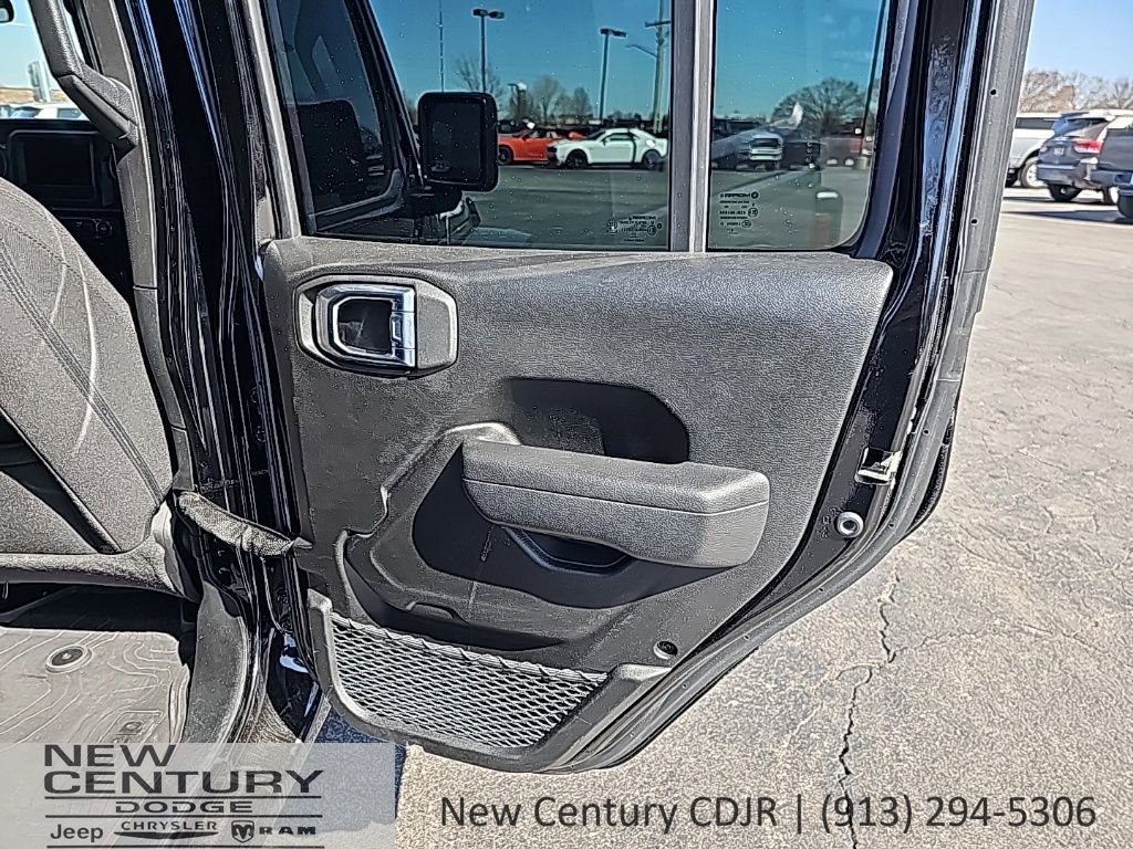 Used 2023 Jeep Wrangler Sport S image 21
