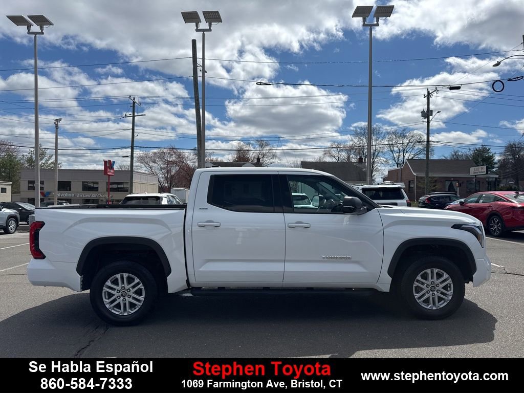 Used 2022 Toyota Tundra SR5 w/ SR5 Premium Package image 8
