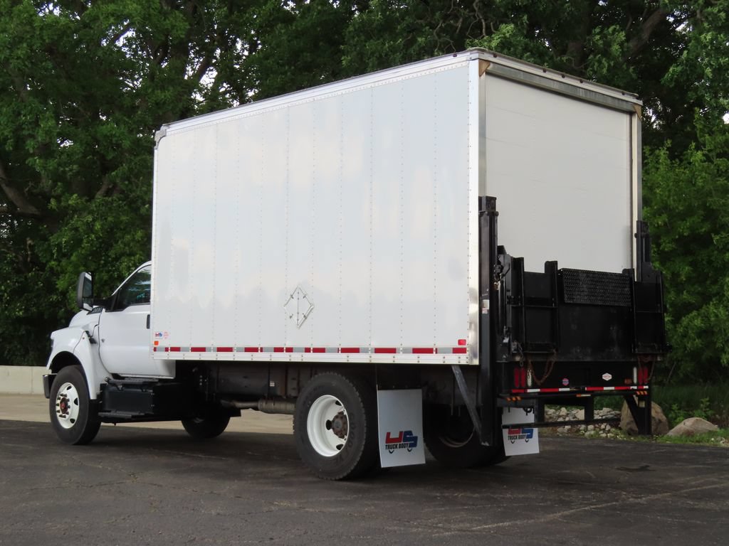 Used 2022 Ford F750 2WD Regular Cab Super Duty image 26